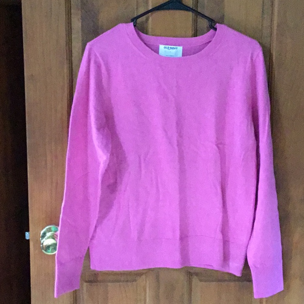 Old Navy pink sweater
